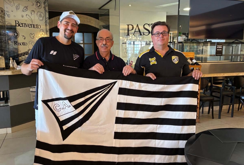 Presidente do Centro Avareense Augusto Mesquita, Dulcídio de Almeida e o presidente da AAVANT Gustavo Carvalho