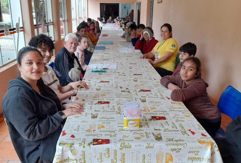 Jovens atendidos pelo Cras participam de ações em alusão ao Dia das Crianças