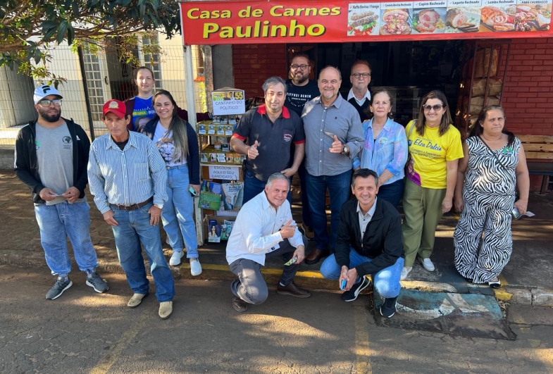 Candidatos Edinho Fundão e Rafael visitam bairro Primavera IV em Taguaí e recebem deputado Ricardo Madalena