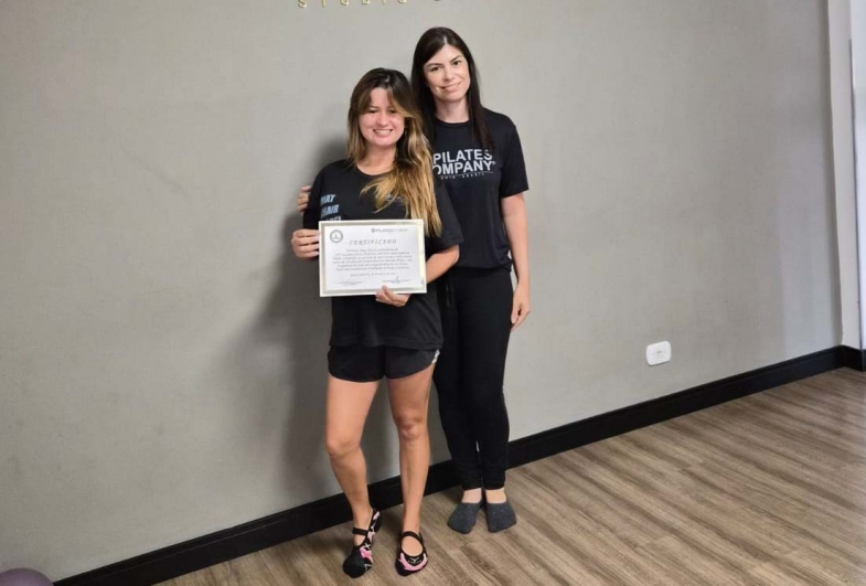 Patricia e a professora Marieli Stocco