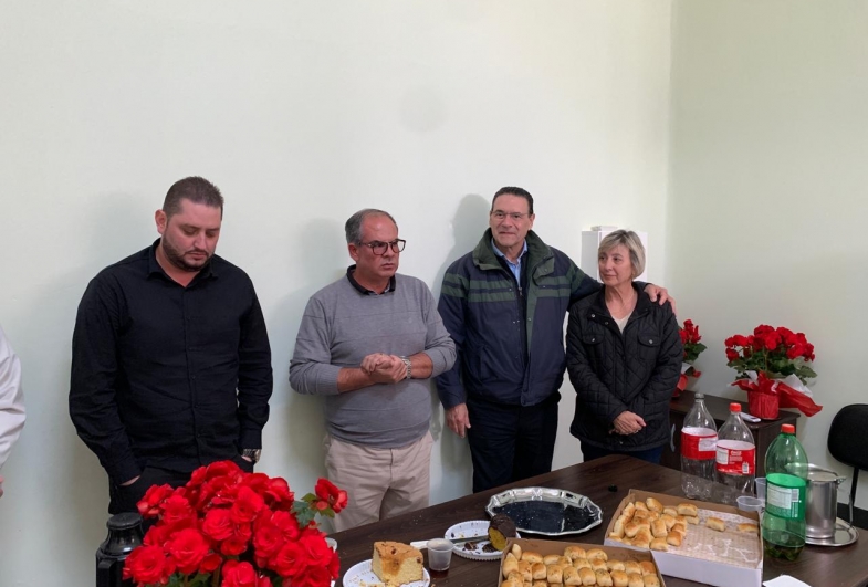 Presidente da Santa Casa Fernando Pituka, prefeito Marcão  do Haras, deputado Vitor Lippi e vice-prefeita Célia