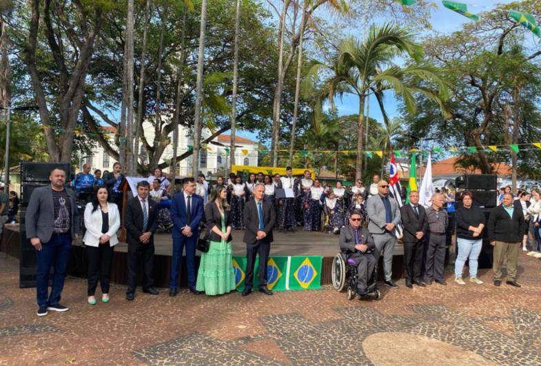 Patriotismo: Celebração da Independência em Fartura destaca esperança de um futuro melhor