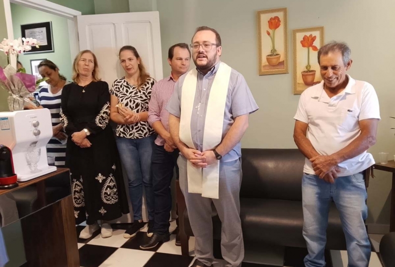Alessandra, Rosângela, Alisson, Padre Blener e Vitório