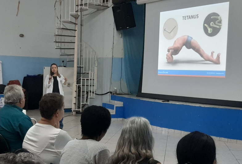 Parceria entre Saúde e Assistência Social de Taguaí fortalece orientação sobre vacinação na terceira idade