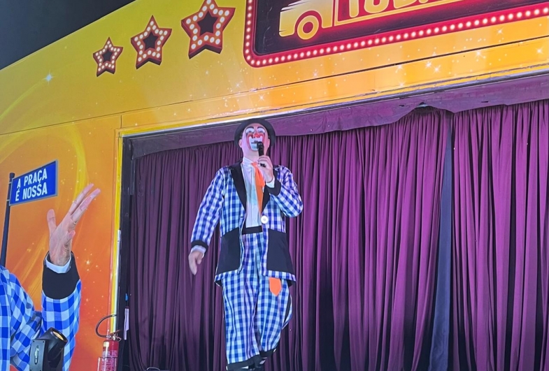 O Palhaço Tubinho é conhecido na região  há muitos anos
