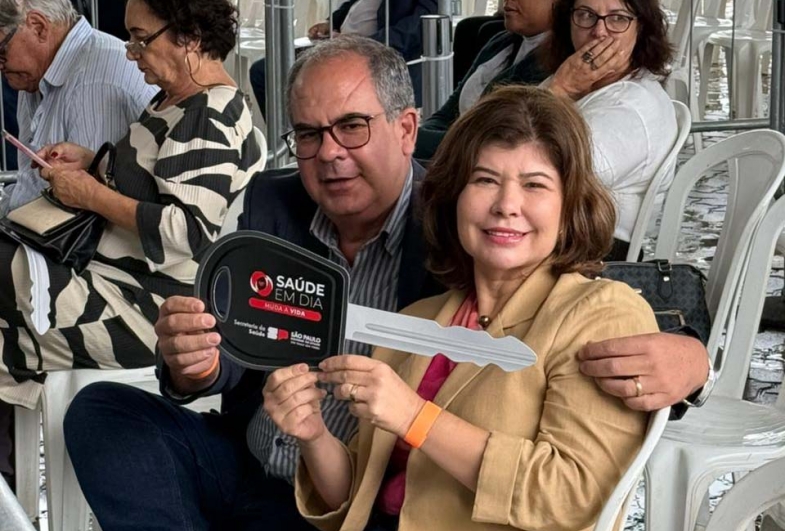 Prefeito Marcos e primeira-dama Elisângela