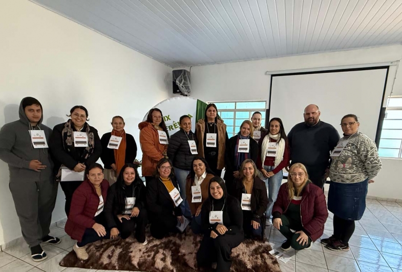 A conferência foi realizada na sede do departamento de assistência social de Sarutaiá