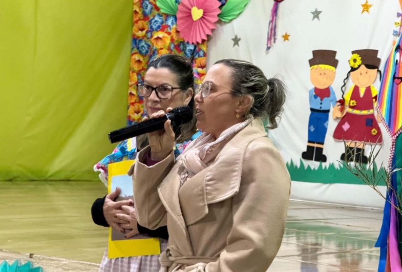 A coordenadora Keli ressaltou que a união entre escola e família são fundamentais para o bom andamento dos trabalhos
