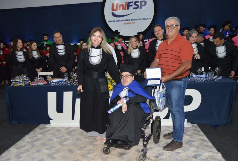 Solenidade de colação de grau da UniFSP é realizada em Avaré