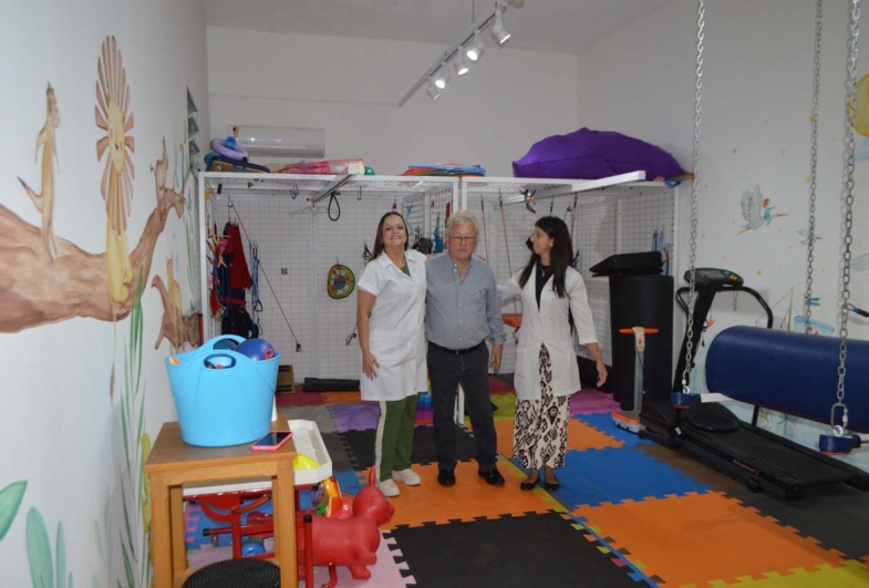 Fisioterapeuta Bruna, Dr. Nilton e fisioterapeuta Jessica