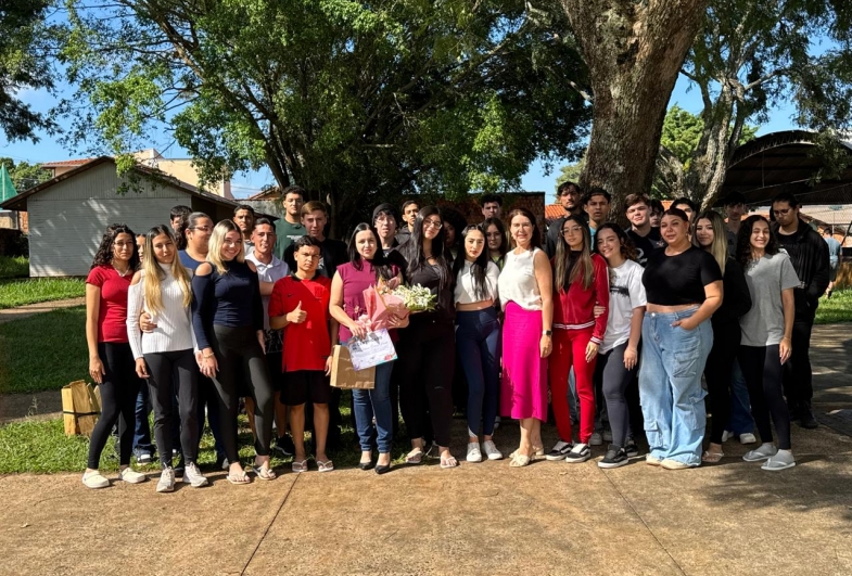 Dra. Débora Duarte promove palestras sobre  respeito e igualdade em escolas de Fartura e Piraju