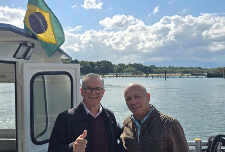 Isnar Soares com Beto Mendes no Porto de Santos