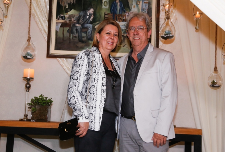 Homenageado: Foto arquivo: Dr. Eduardo Brandi Carneiro, que faleceu no ano de 2021, com sua esposa Lourdes