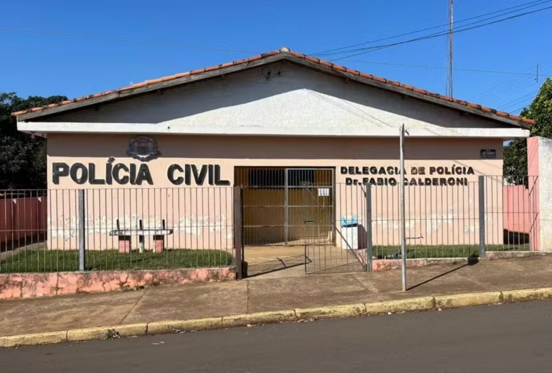 Homem é preso suspeito de agredir a mãe com socos na cabeça em Taguaí