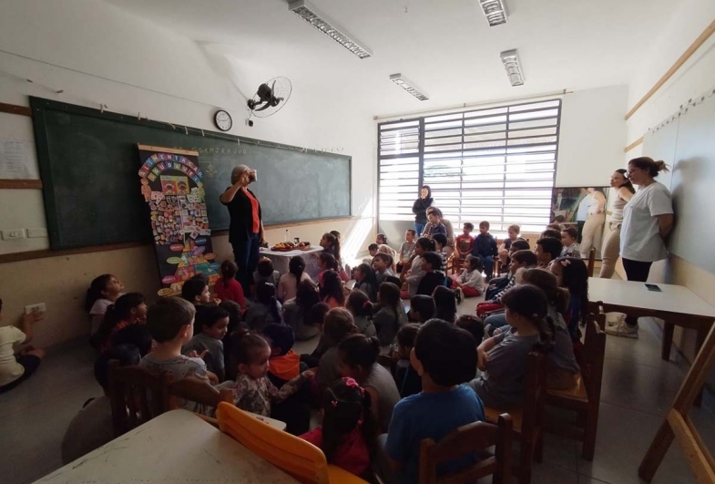 Projeto Alimentação Saudável é aplicado na escola Anaclite Adelasir da Silva, em Taguaí