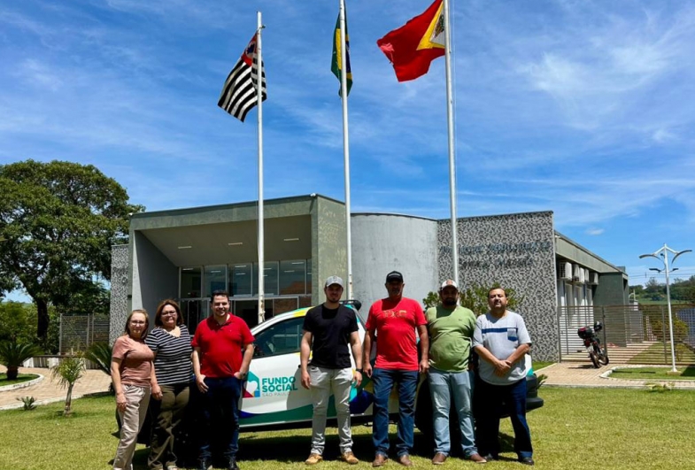 Vereadora Edina, coordenadora do Fundo Social Diana Rodrigues, prefeito Diego  do Nino, vice-prefeito Vinícius Tonon, vereador Carlitinho da Saúde, e Ton do Marino