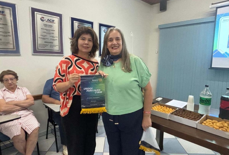 Reunião apresenta proposta de implantação do Rotary Club