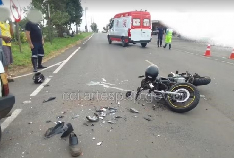 Garupa de moto morre em colisão com carro na Marechal Rondon em Bauru