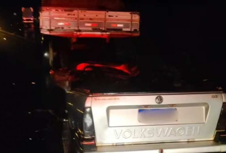 Motorista morre após bater na traseira de caminhão  em rodovia de Ipaussu