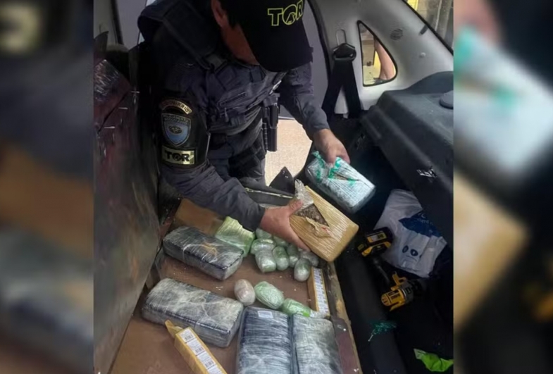 Homem é preso por tráfico de drogas e contrabando de eletrônicos em rodovia de Iaras