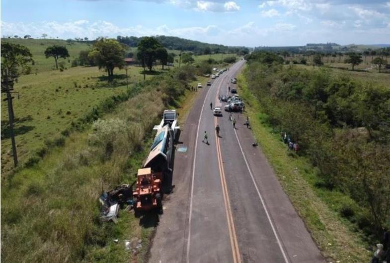 Mais de 20 meses após tragédia, motorista que causou 42 mortes ao fazer ultrapassagem vira réu