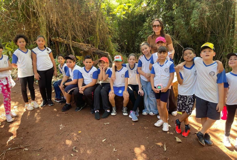 Entre trilhas, árvores e muito aprendizado, os alunos entenderam na prática  como pequenas atitudes fazem grande diferença para o meio ambiente