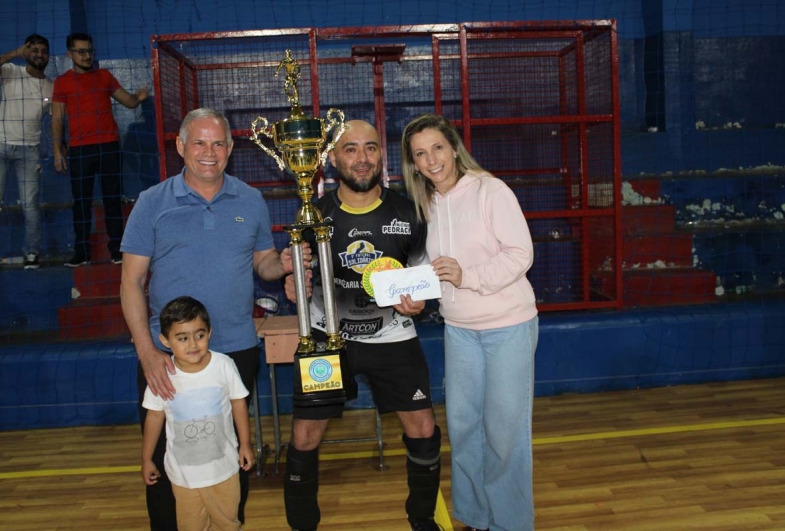 Primeira-dama Pety participa da entrega dos prêmios