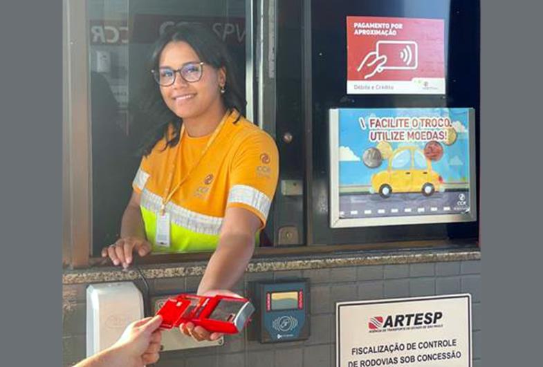 CCR SPVias amplia opções de pagamento nos pedágios com cartões de débito e crédito por aproximação