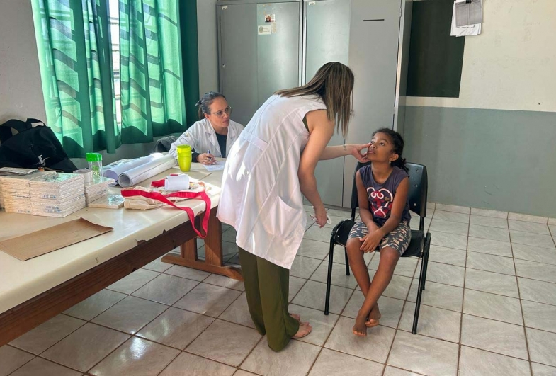 Foram realizados exames fisicos pelos profissionais da saúde