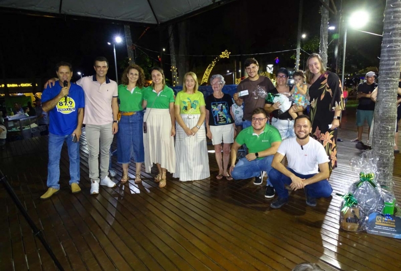 Evandro, Ronnie, Marlene, Maria Júlia, Arlete, Lene, Gabriel, Daiane, Tais, Matheus e Maycon