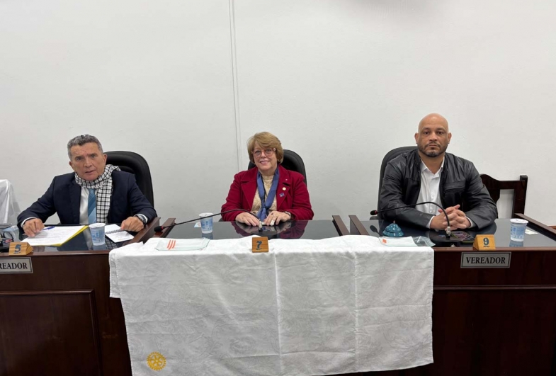 Governador José Carlos Francisco “Mingo” (Sorocaba), governadora assistente Maria Aparecida Chiachia (Ourinhos)  e o presidente da Câmara de Fartura, Bruno Guazzelli