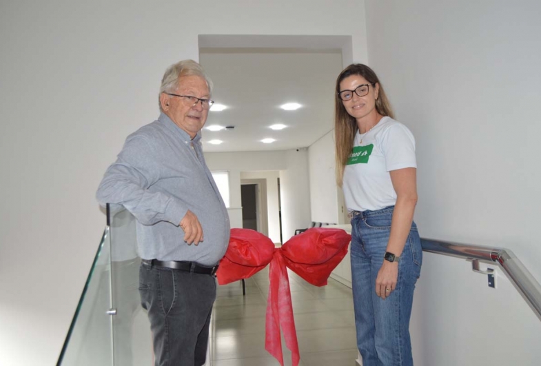 Dr. Nilton e coordenadora Geral de Operações, Priscilla