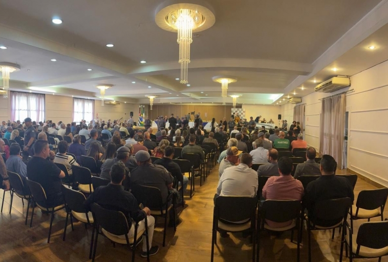 Encontro aconteceu no salão do hotel Vila Verde