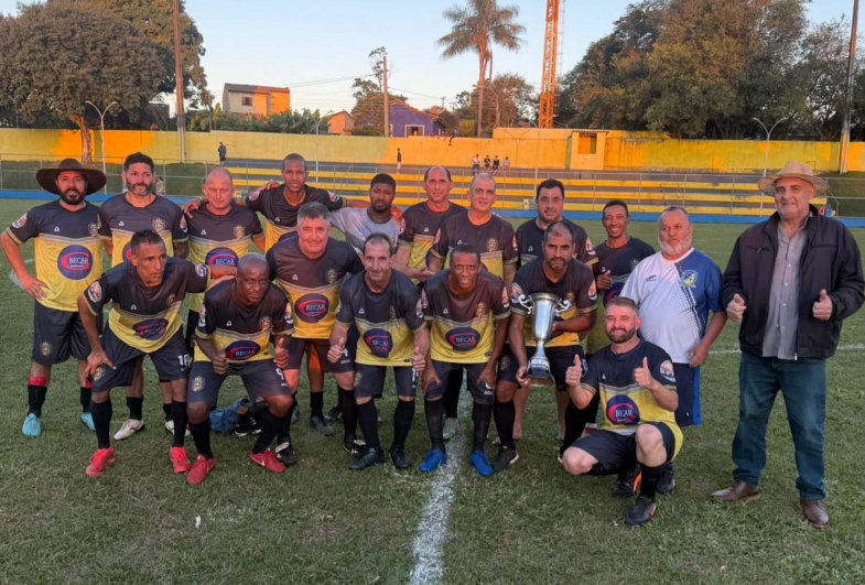 Equipe vice-campeã, Sarutaiá