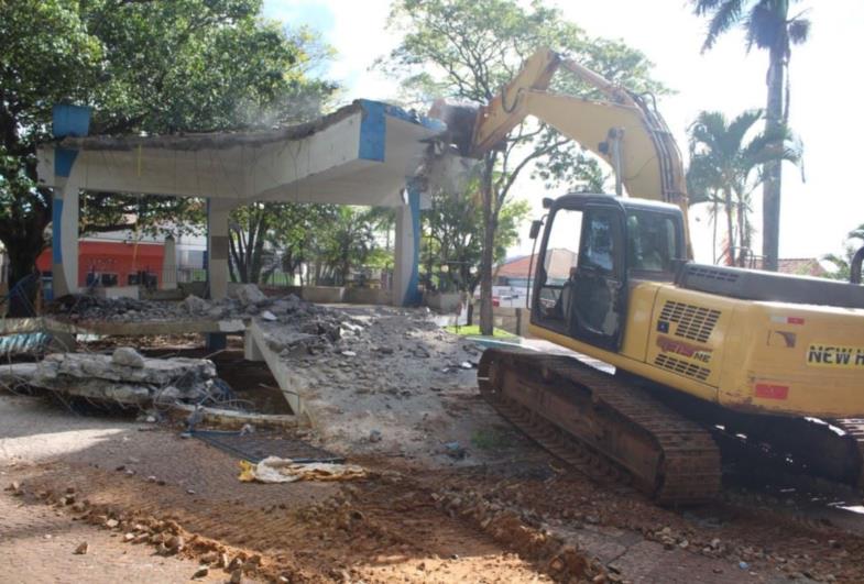 Revitalização da Praça 9 de Julho teve início esta semana