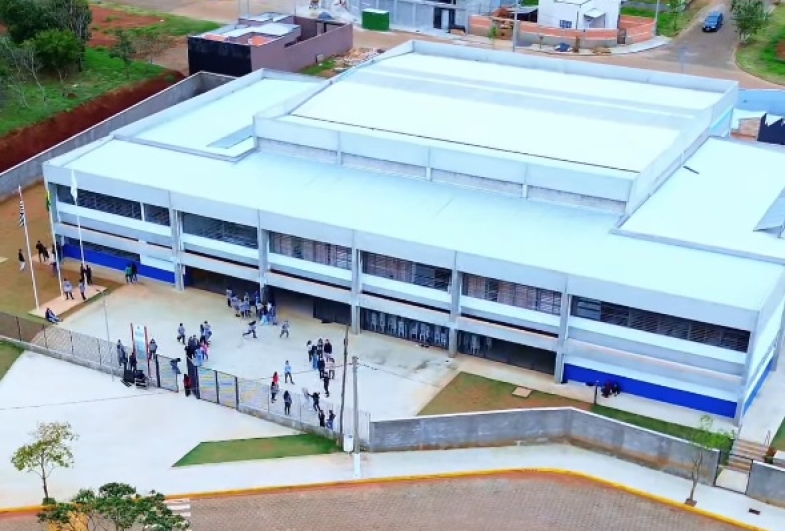 Escola estadual que leva o nome do professor Hézion  foi inaugurada oficialmente nesta semana