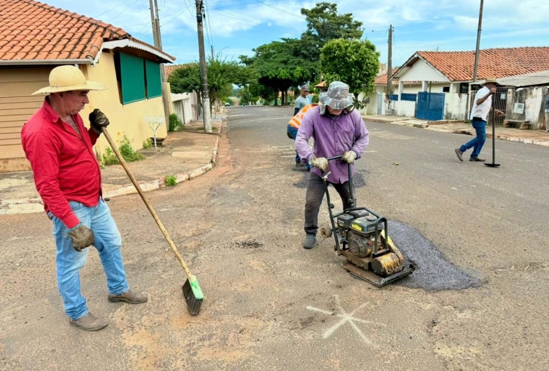 Funcionários trabalhando