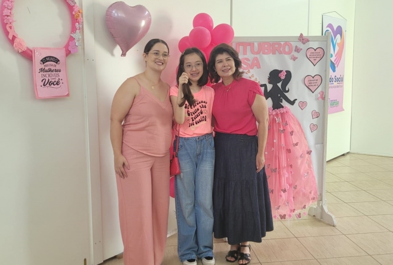 Eloisa Rafaela, doa seus cabelos desde 2021, após câncer de uma membro da família, e desde então todos os anos realiza doações de seu cabelo