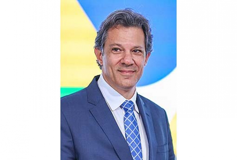 Fernando Haddad cumpre agenda em Avaré com visita ao IFSP e lançamento de livro