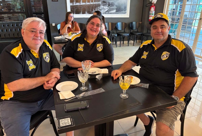 Prof. Lau Canassa, Sandra Canassa e  Claudio Paulucci