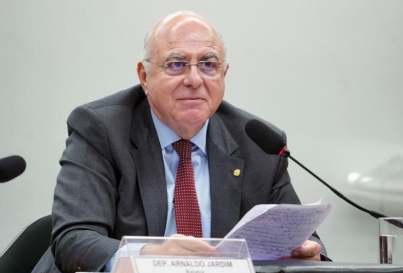 Deputado Arnaldo Jardim fala: Pós eleições, um país a reconstruir!