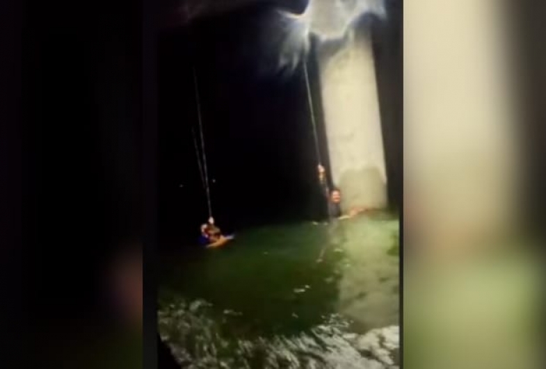 Pescadores ficam à deriva na represa entre Carlópolis (PR) e Fartura (SP)