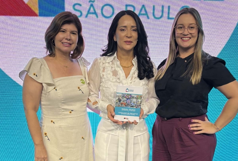 Primeira-dama de Fartura participa de evento do Fundo Social em São Paulo