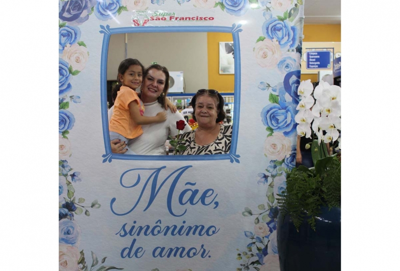 Supermercado São Francisco celebra o Dia das Mães com carinho