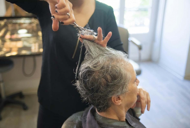 Paixão, oportunidade e autonomia impulsionam empreendedores do setor de beleza e estética na região de Ourinhos 