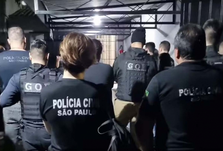 Operações da Polícia Civil e PF miram organização de tráfico internacional de drogas que atua no interior de SP com uso de helicópteros