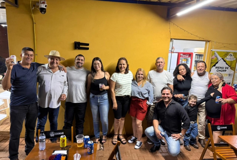 Prefeito João, primeira-dama Wilma e amigos