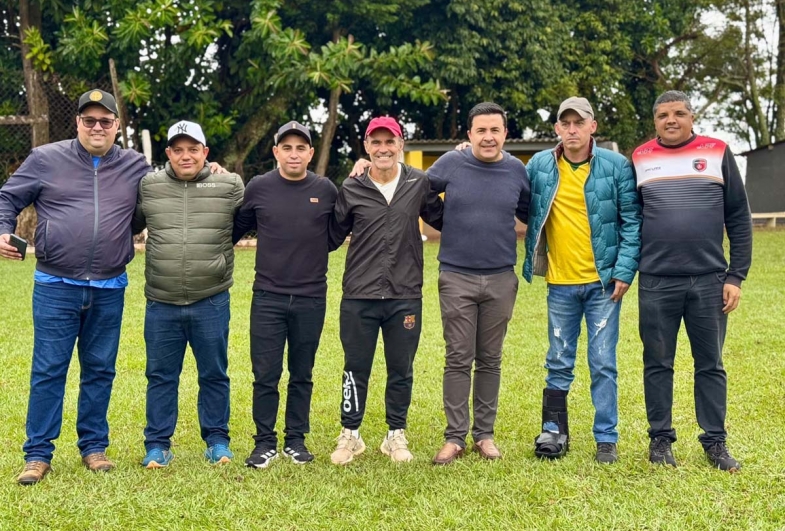 Presidente da Câmara Marcelo, secretário Gustavo Rocha, Assolan, Nei, prefeito Cristiano, Maurício Bitencourt e Julinho