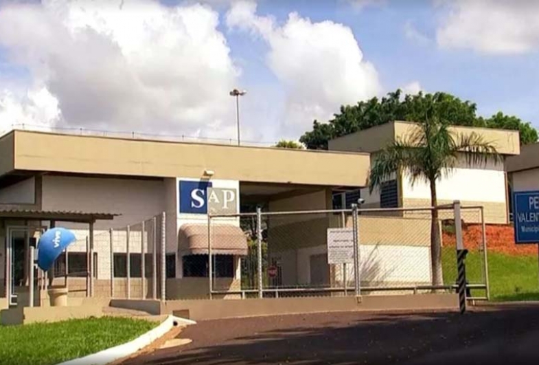 Preso que invadiu casa de diretor de penitenciária é morto a tiros ao tentar roubar carro de sargento da PM