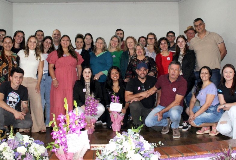 VII Café Literário da escola Monsenhor José Trombi surpreende e sensibiliza comunidade presente